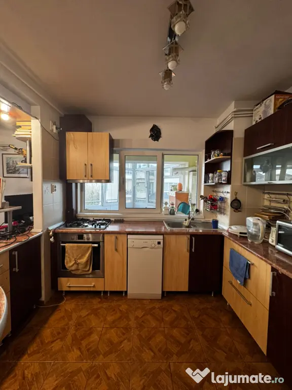 Apartament 2 camere decomandat