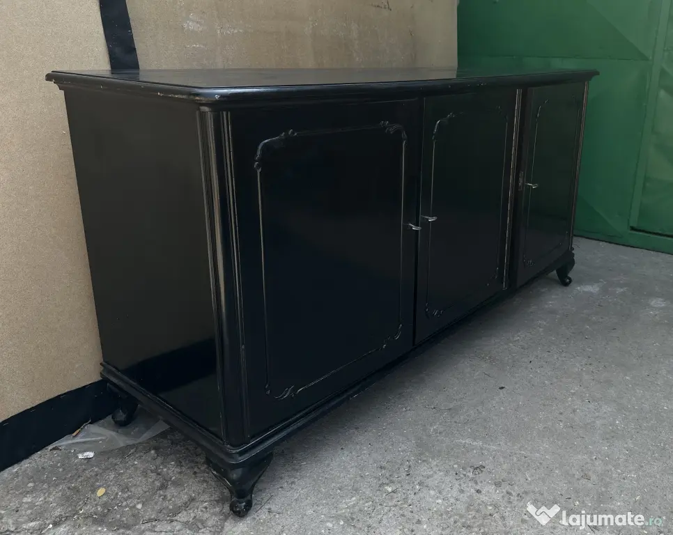 Servanta Vintage cu 3 usi Stil Rococo; Bufet cu rafturi si sertar; Credenta