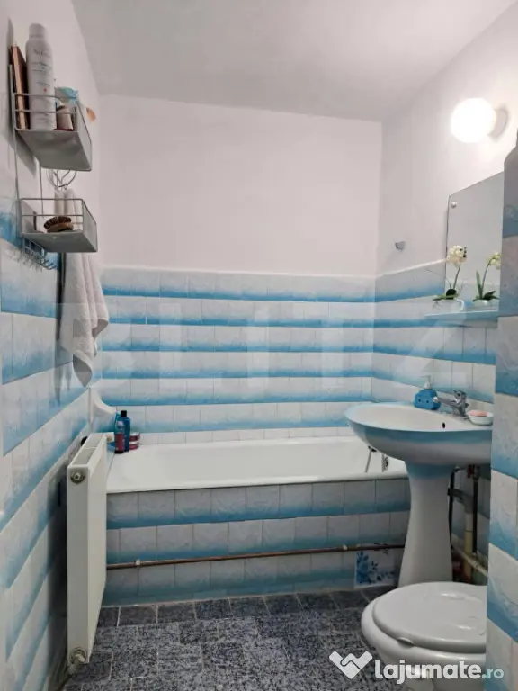 Oportunitate Micro 4, Târgoviște. Apartament 2 camere mobi
