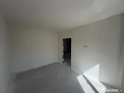 Apartament 3 camere, 64,5 mp, zona Vivo 