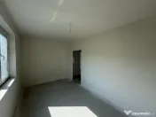 Apartament 3 camere, 64,5 mp, zona Vivo 