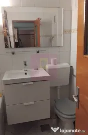 Garsoniera Piata Alba Iulia.