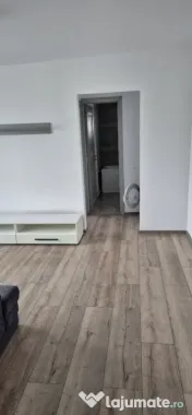 închiriez apartament 2 camere