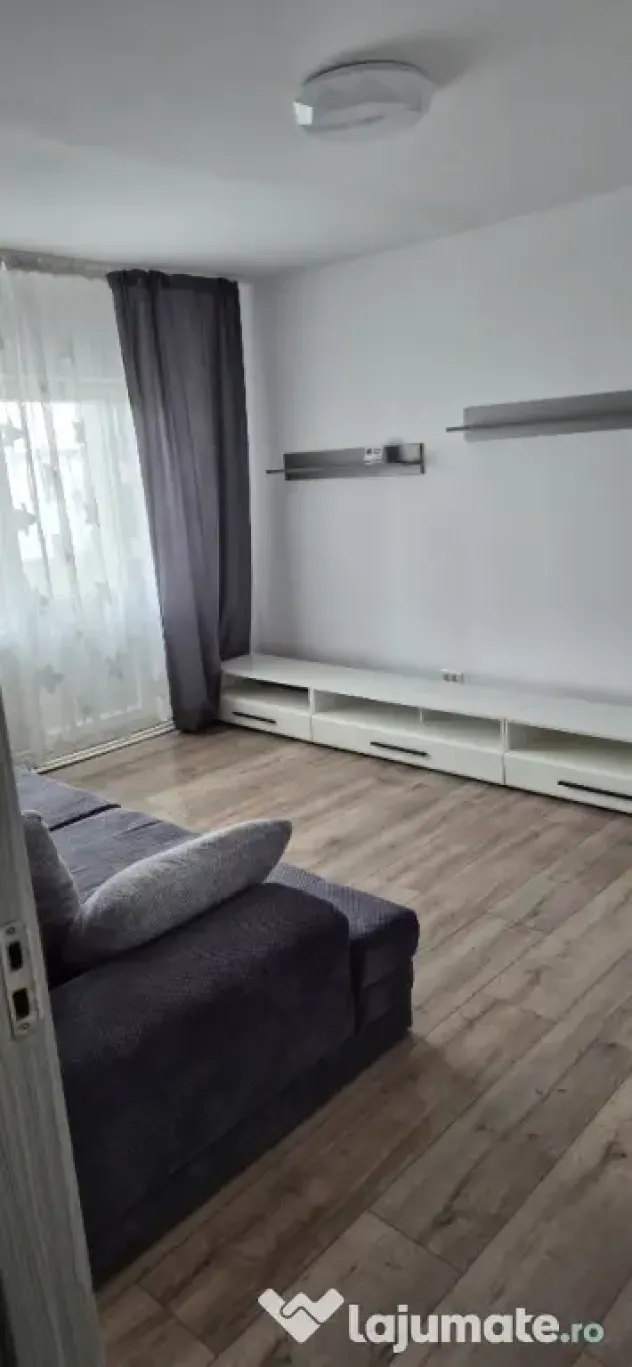 închiriez apartament 2 camere