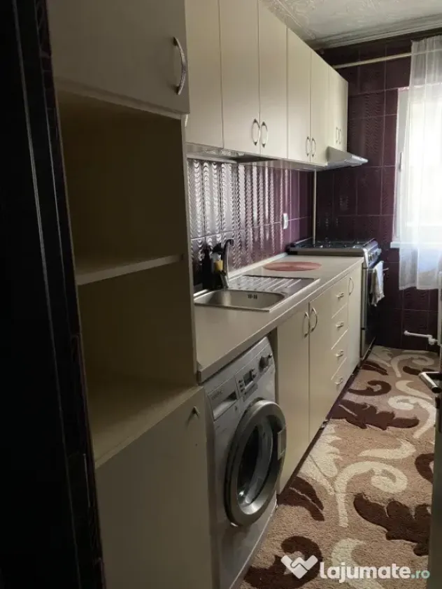 Apartament 1 cameră, decomandat, 35 mp + balcon deschis | 300 €/lună |