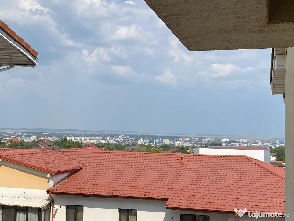 Apartament 1 cameră, decomandat, 35 mp + balcon deschis | 300 €/lună |