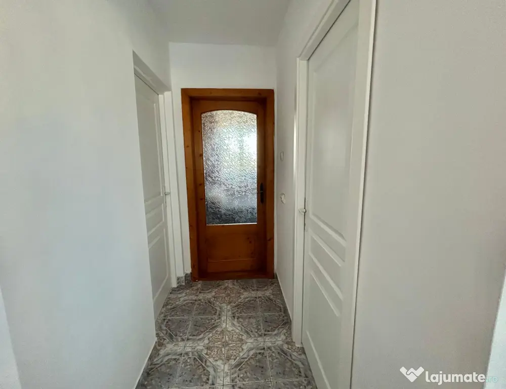 Apartament de inchiriat 3 camere Cetate