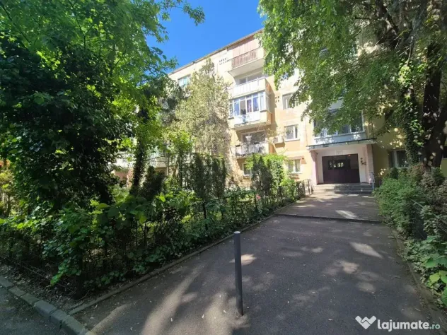 Apartament 3 camere I etaj 3/4 I 70mp I bloc 1965 I Berceni