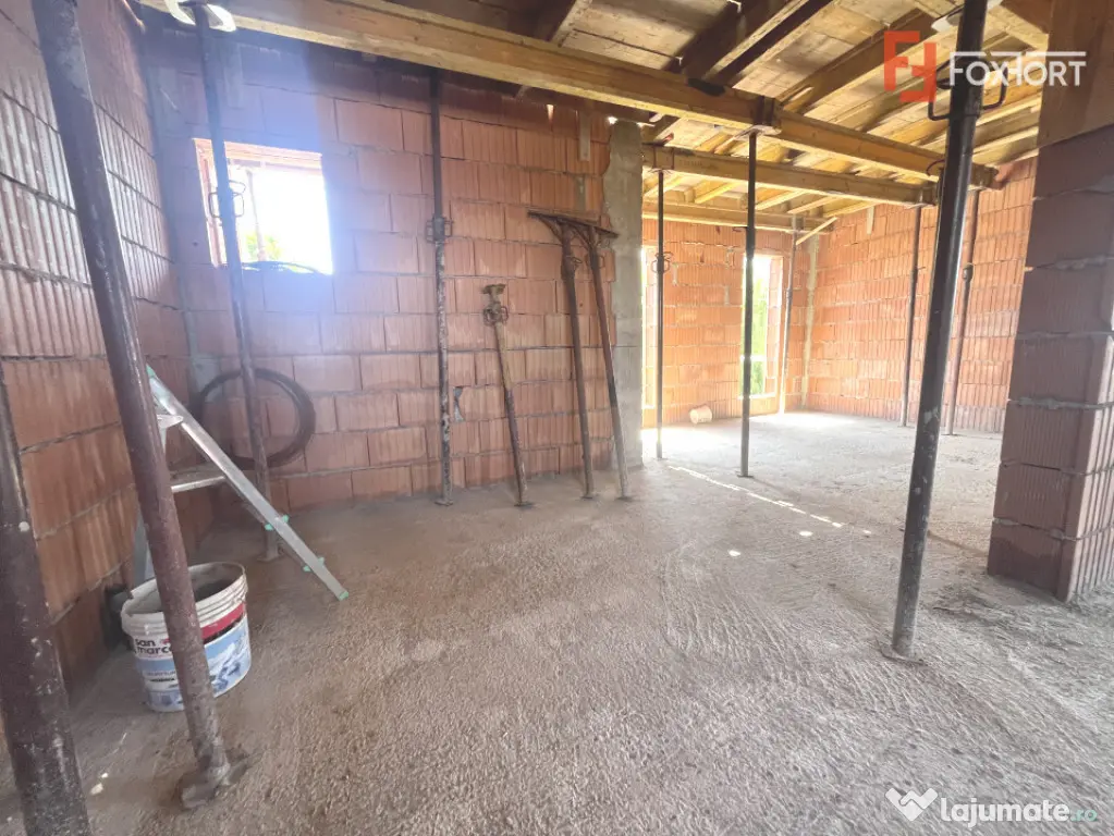 COMISION 0 % Duplex 4 camere, despartit prin camera tehnica