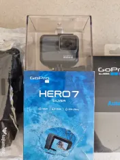 GoPro Hero 7, plus accesorii 