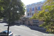 Centru - Bd Tomis 76, apartament cu 2 camere plus garsoni... 