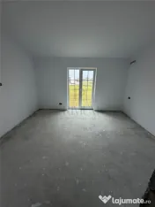 1/2 DUPLEX DE V#194;NZARE - MO#536;NI#538;A NOU#258; 
