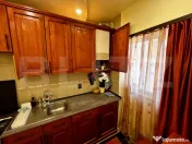 Apartament ultracentral, 2 camere decomandate, parcare priva 