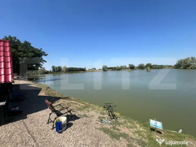 Baltă de pescuit și agrement cu 2 hectare de teren - zona