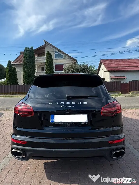 Porsche Cayenne an 2016