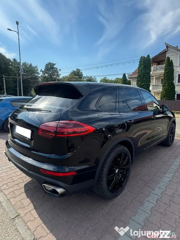 Porsche Cayenne an 2016