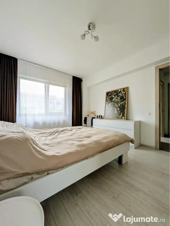 Inchiriez apartament 2 camere zona Banat
