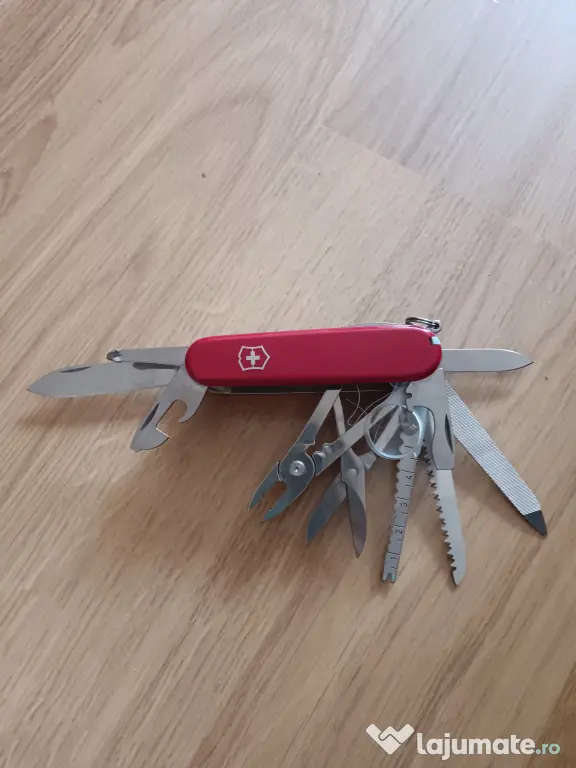 Briceag Victorinox SwissChamp Original (33 funcții) - Stare impecabilă / Ca Nou