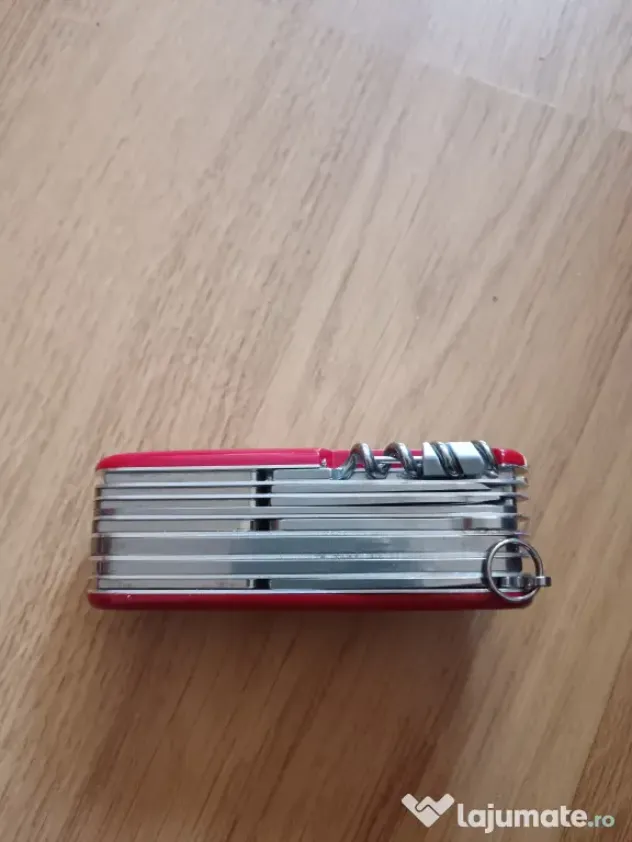 Briceag Victorinox SwissChamp Original (33 funcții) - Stare impecabilă / Ca Nou
