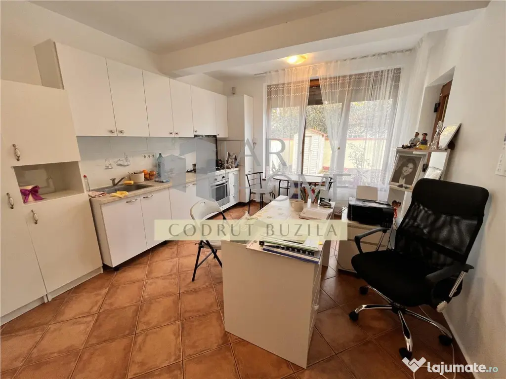 Casa 5 camere, Ploiesti, zona Bd. Castanilor