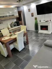 Apartament 2 camere, renovat recent – compartimentare mode 