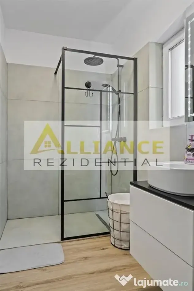 Casa individuala || P+1E+POD || 4 camere - 3 bai || 300 m...