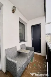 Apartament 3 camere de vanzare, str Tineretului, Floresti. 