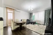 Apartament 3 camere de vanzare, str Tineretului, Floresti. 