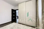 Apartament 3 camere de vanzare, str Tineretului, Floresti. 