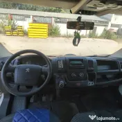 Peugeot Boxer 2012 Cabină Dublă cu Benă, 7 Locuri 