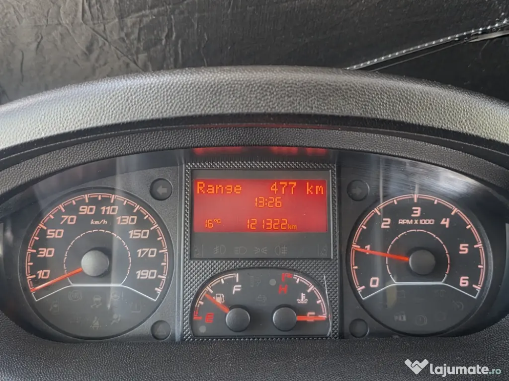 Autoutilitara duba Peugeot Boxer cu doar 120.000km reali, noiembrie 2018, 2.0 diesel, stare tehnica perfecta! Nu necesita investitii!
