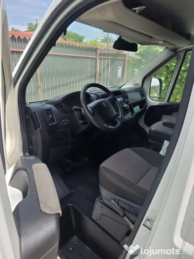 Autoutilitara duba Peugeot Boxer cu doar 120.000km reali, noiembrie 2018, 2.0 diesel, stare tehnica perfecta! Nu necesita investitii!
