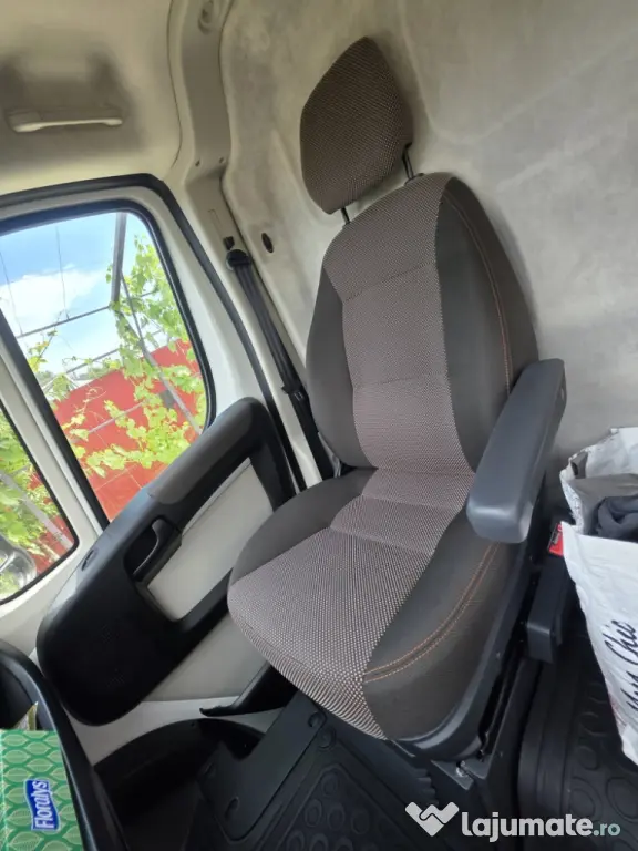 Autoutilitara duba Peugeot Boxer cu doar 120.000km reali, noiembrie 2018, 2.0 diesel, stare tehnica perfecta! Nu necesita investitii!