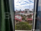 Apartament 2 camere decomandat – Strada 9 Mai, zonă lini?