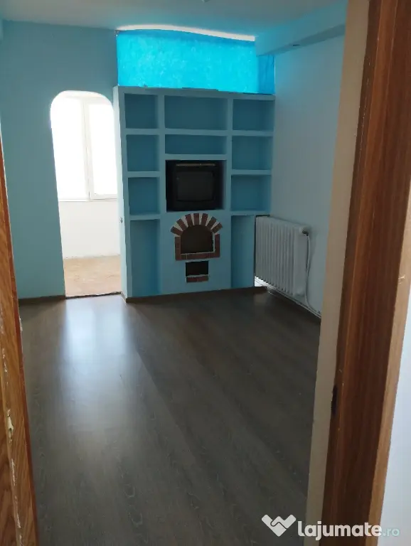 Persoana Fizică vând Apartament 2 camere decomandat 54mp zona Frumoasa