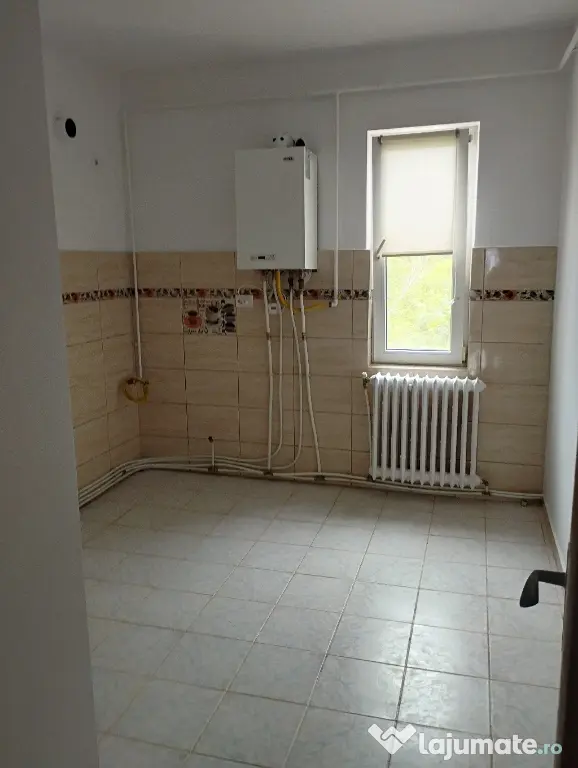 Persoana Fizică vând Apartament 2 camere decomandat 54mp zona Frumoasa