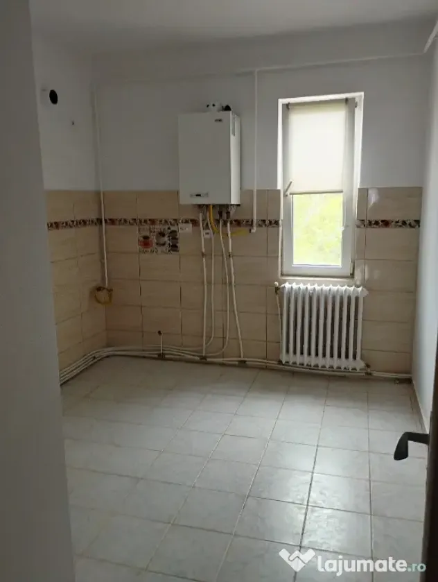 Persoana Fizică vând Apartament 2 camere decomandat 54mp zona Frumoasa