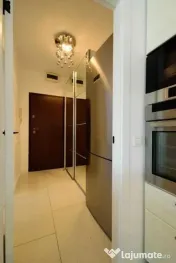 APARTAMENT 3 CAMERE SEMIDECOMANDAT