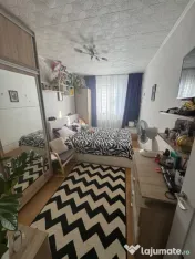 Apartament 4 camere etaj 4 Craiovita Noua 