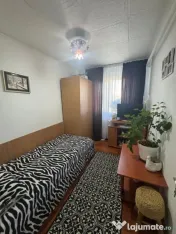 Apartament 4 camere etaj 4 Craiovita Noua 