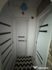 Apartament 4 camere etaj 4 Craiovita Noua 