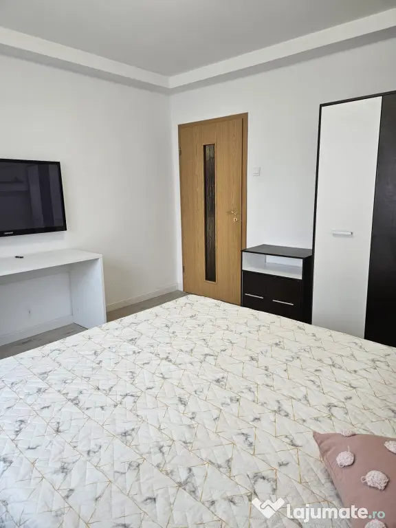 Apartament 3 camere decomandat Vasile Aaron