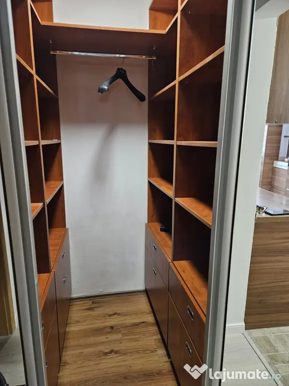 Apartament 3 camere decomandat Vasile Aaron