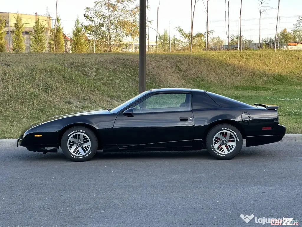 Pontiac Firebird vehicul istoric