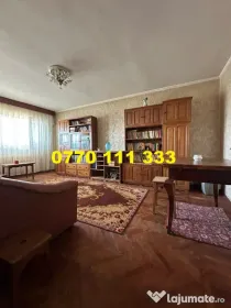 Apartament 3 camere decomandat, zona Calarasilor.