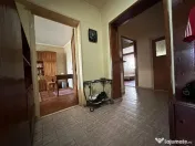 Apartament 3 camere decomandat, zona Calarasilor. 