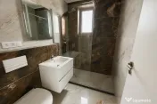 Apartament 3 camere, etaj 2 cu lift zona Doamna Stanca 