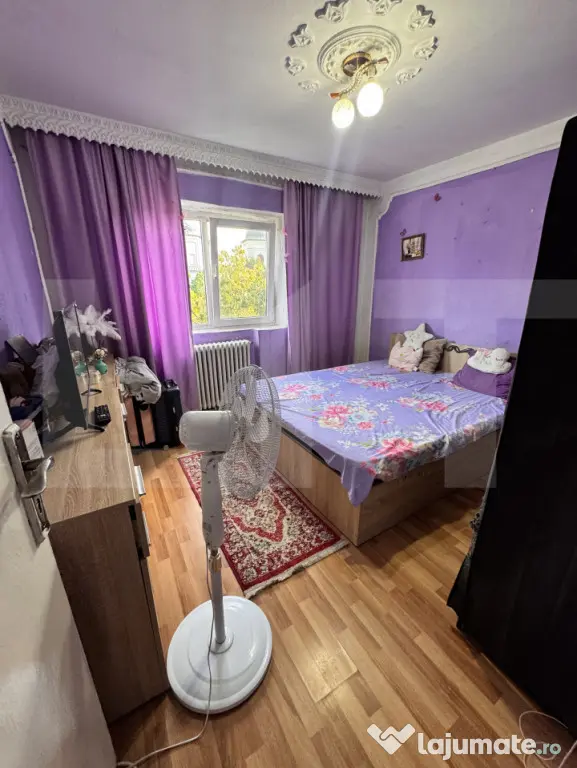 Apartament cu 3 camere decomandat - 64 mp + balcon - Zona Sf