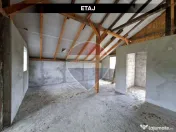 Casă cu 4 camere de vânzare