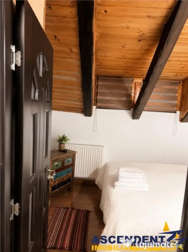 Ultracentral: Elegant nivel in vila, cu terasa, Centrul isto